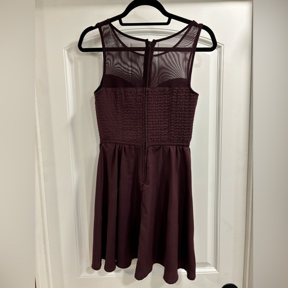 Dynamite deep burgundy purple fit and flare midi dress size XS - Picture 3 of 5